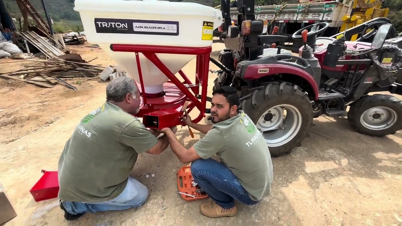 Chegou minha adubadeira triton 600kg￼ 