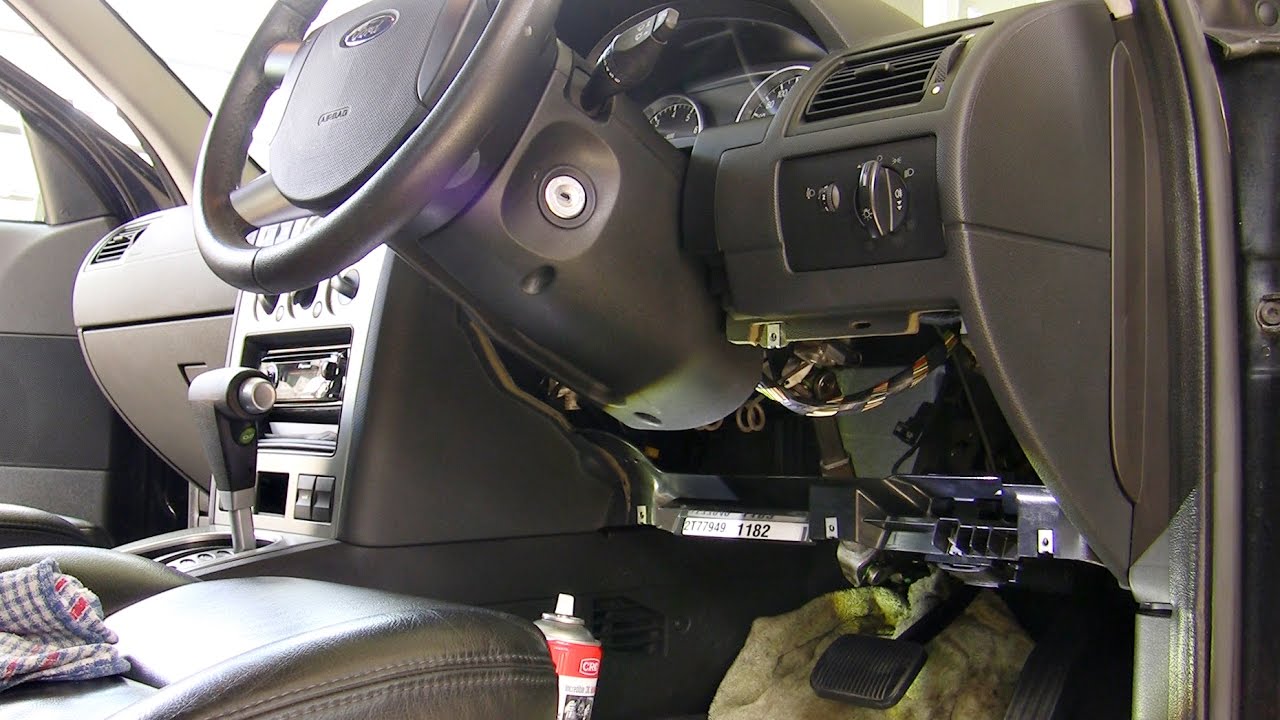 How to: Fix creaks & knocks in steering by regreasing shaft (Ford Mondeo Mk3)