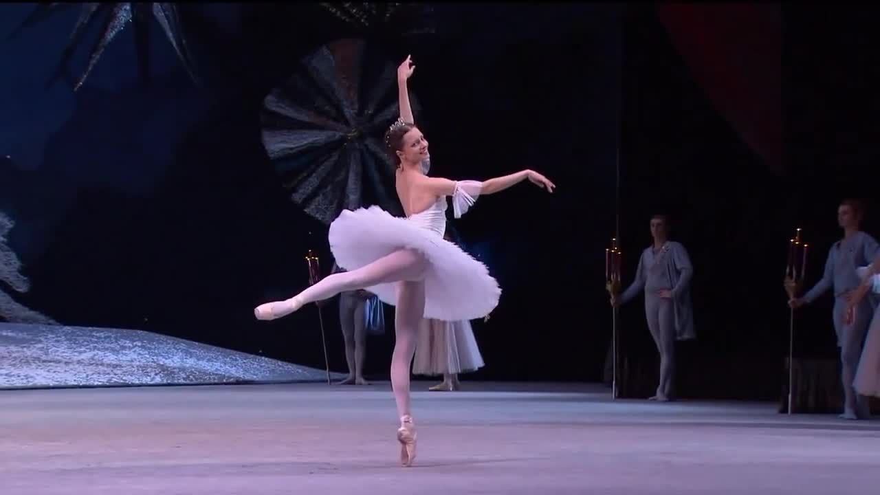 The Nutcracker - Sugar Plum Fairy Variation (Salenko, Kaptsova, Khoreva comparison)