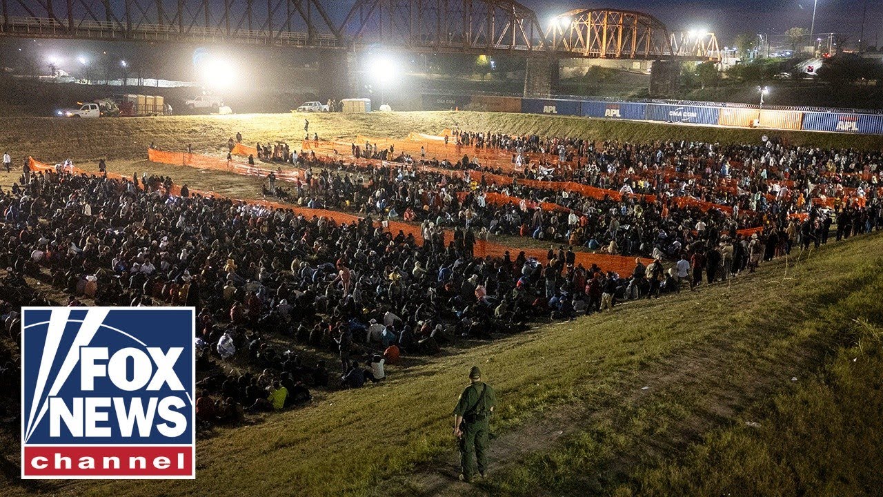 Texas town overrun by migrants, Dem mayor says