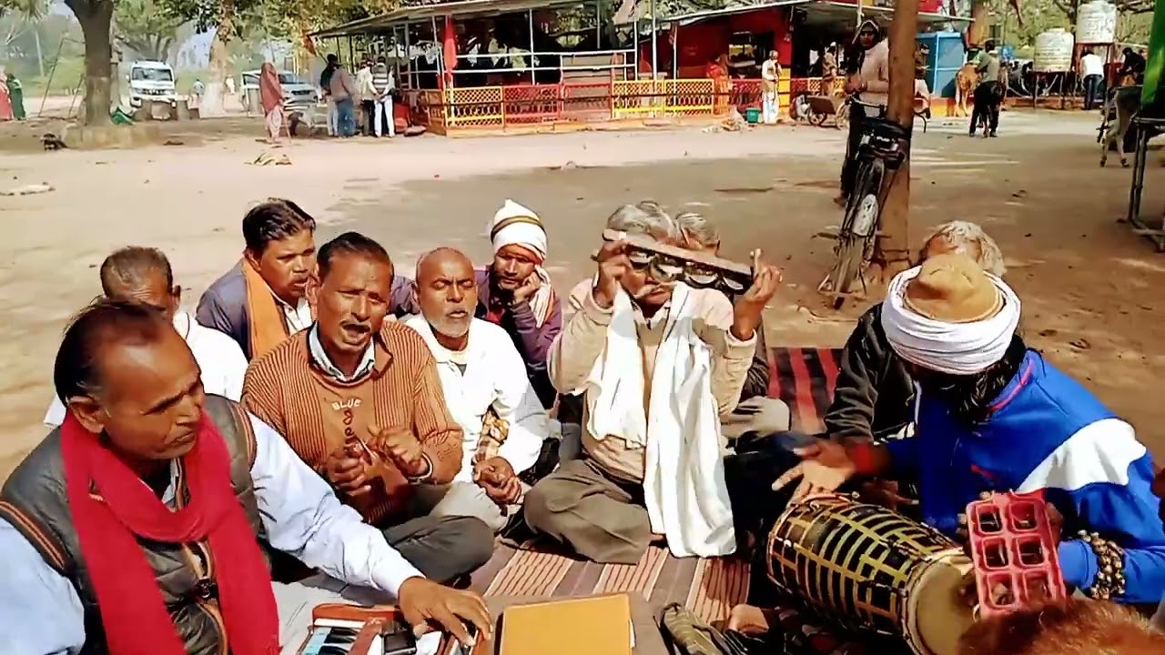 ब्रह्मा की ब्रह्मचारी तीन लोक से न्यारी है #viralvideo #viral #bhajan #bundeli lokgeet JaBundeli 