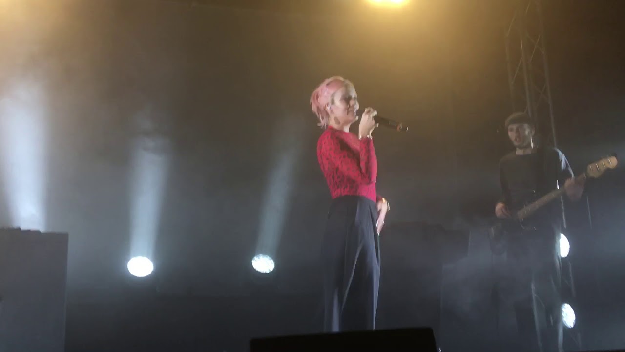 Knock ‘Em Out - Lily Allen live in London - The Dome, Tufnell Park