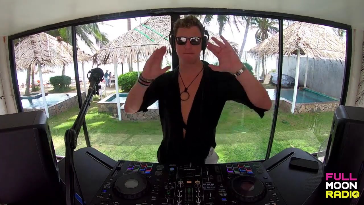 Live On air at FullMoon Radio Koh Phangan, Thailand 2026