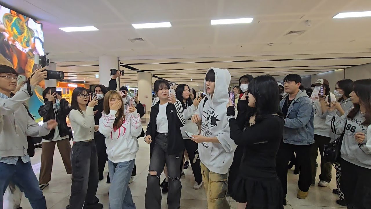 N.SSign Gimpo Airport Arrival 10-7-2024