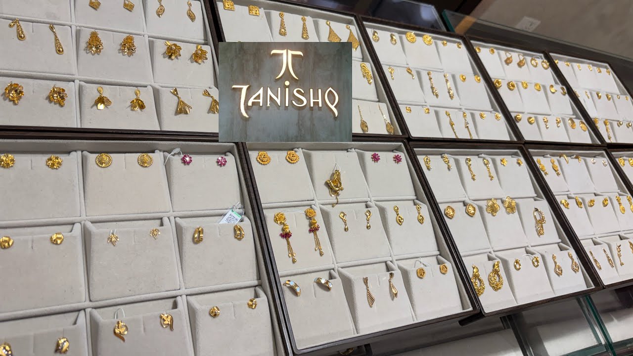 Огромная коллекция лёгких золотых серёг-гвоздиков Tanishq для ежедневной носки с указанием цены и...