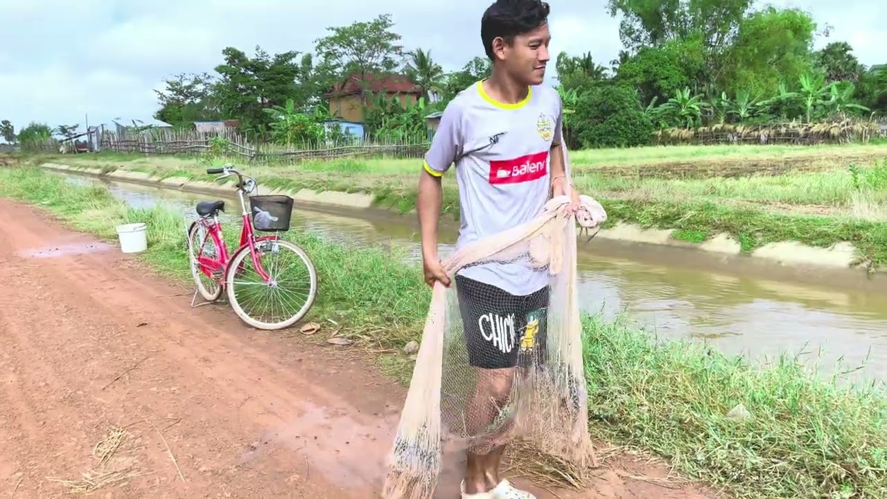 នៅស្រុកស្រែ សប្បាយរកត្រីណាស់ ស្រស់ស្រាយណាស់ ធម្មជាតិៗ #fishing #video 