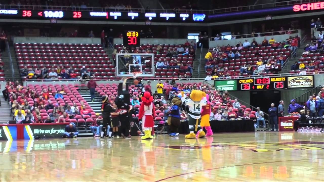 Cubbie Shoots and Scores!