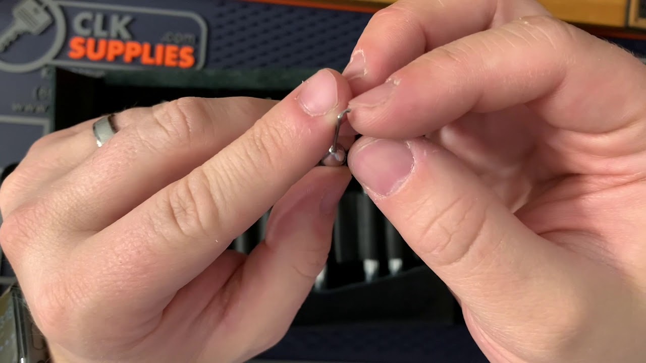 [18] Dimple picks: Sparrows Black Flags and the Multipick Elite G-Pro kit.