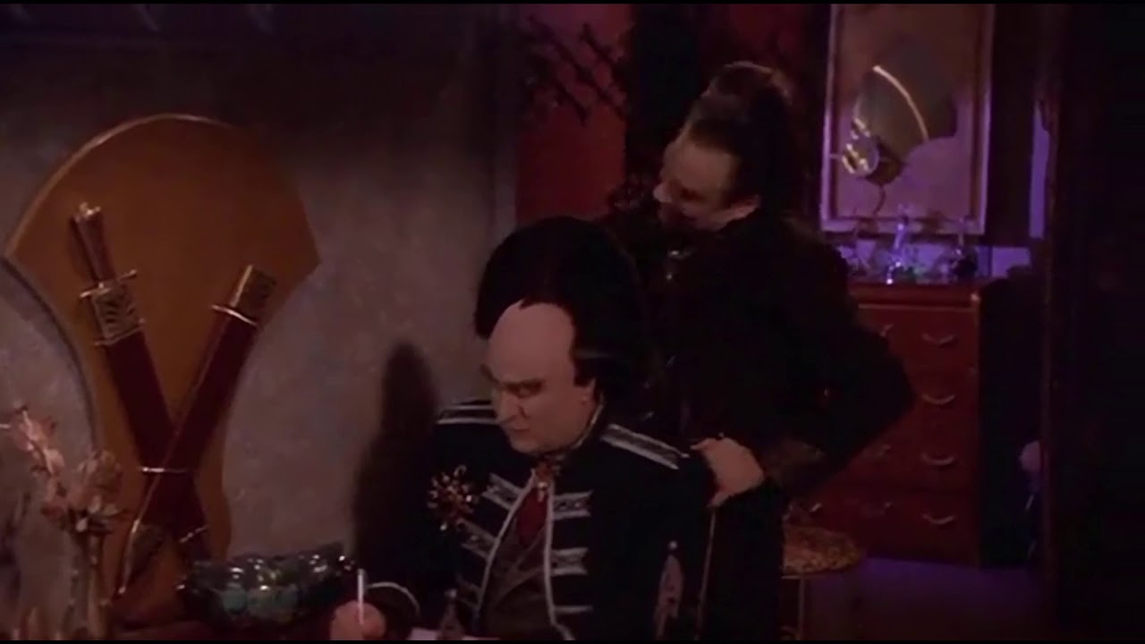 Babylon 5: Vir attacks the Drazi that bugged the ambassador&rsquo;s room