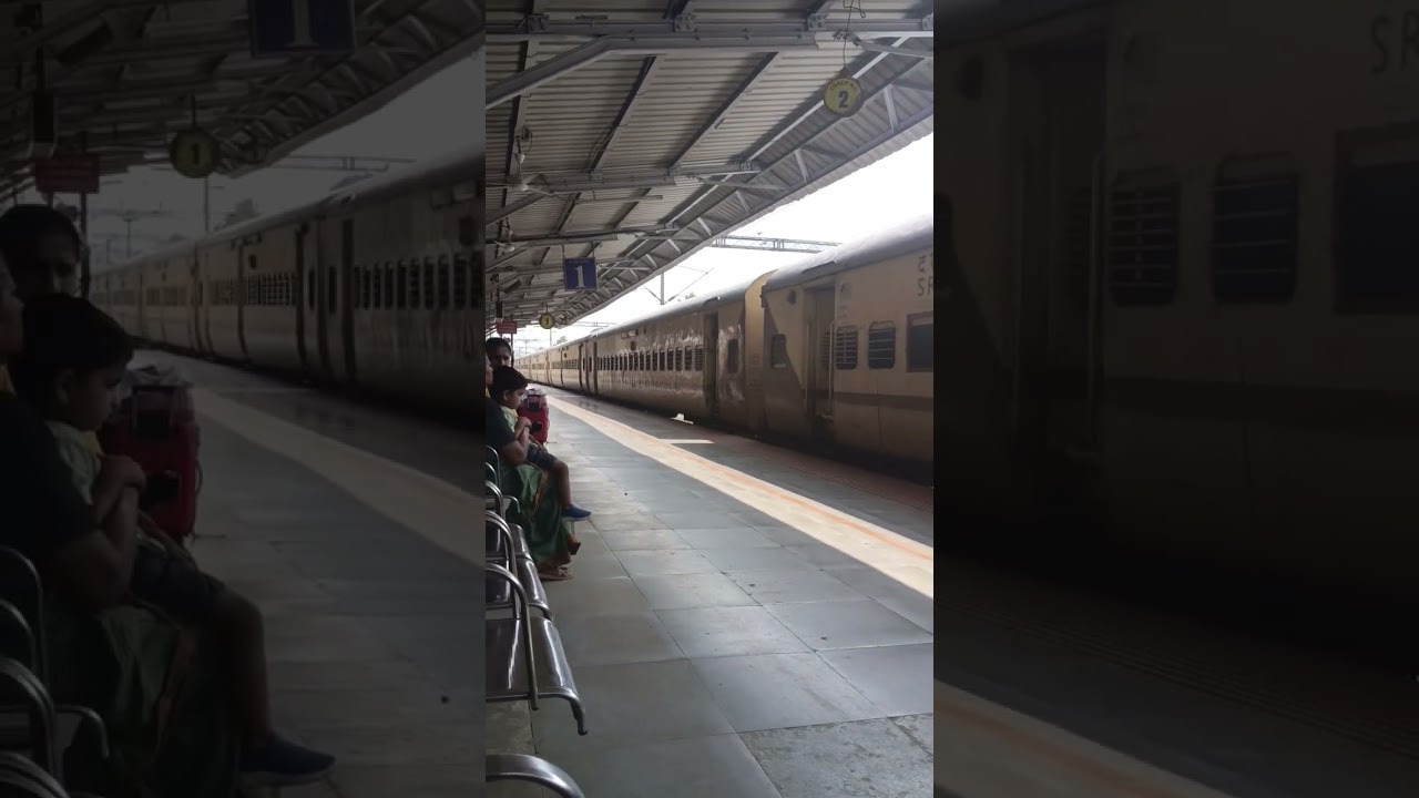 16791 Tirunelveli - Palakkad Palaruvi Express Leaving Ottappalam #indianrailways #shorts