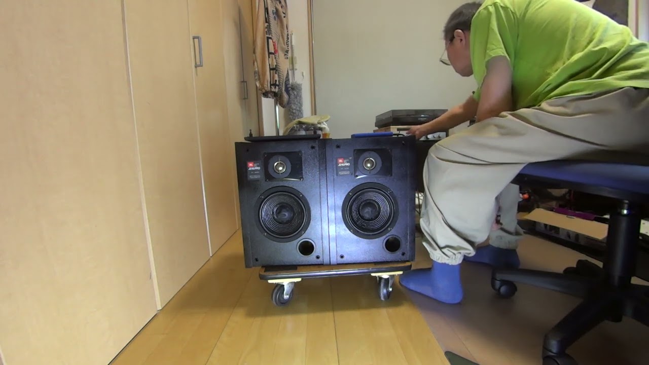 JBL 銘機スピーカー J216PRO