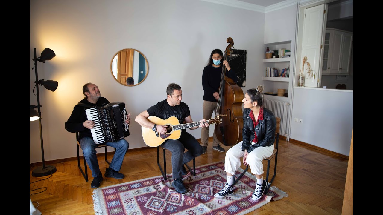 Home Duets Gr ~ To πέλαγο είναι βαθύ~ Κώστας Τριανταφυλλίδης, Ελευθερία Πάτση