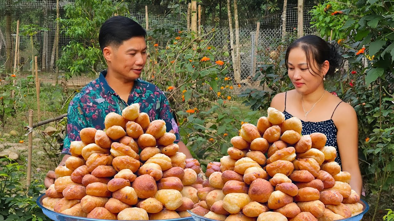 Making Sesame Donuts Going to The market to Sell with Vy - Cooking  | Ly Phuc An