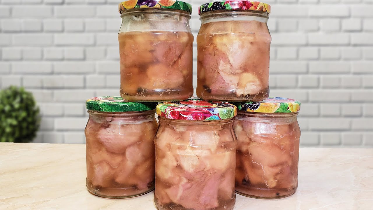 ХОТЬ 100 БАНОК СДЕЛАЙ ВСЕ РОВНО БУДЕТ МАЛО. ТУШЁНКА ДОМАШНЯЯ БЕЗ АВТОКЛАВА В СОБСТАЕНОМ СОКУ.