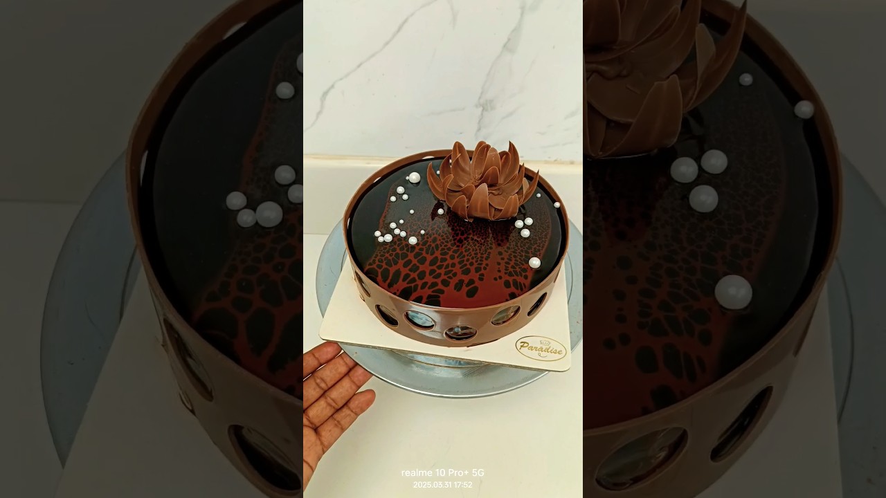 chocolate mirror glaze cake #cakedecorating #trending #shorts #viralvideo #yt short #cake #video