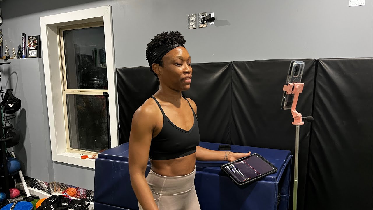 Core Deep Core and Abs Fit with Cia is live!
