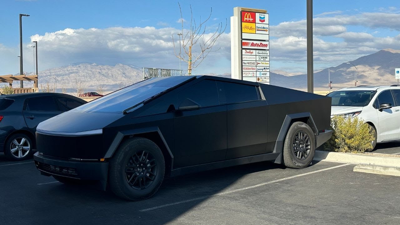 Tesla Cybertruck - Supervised Full Self Driving Version 13.2.4 | Navigate to Chipotle