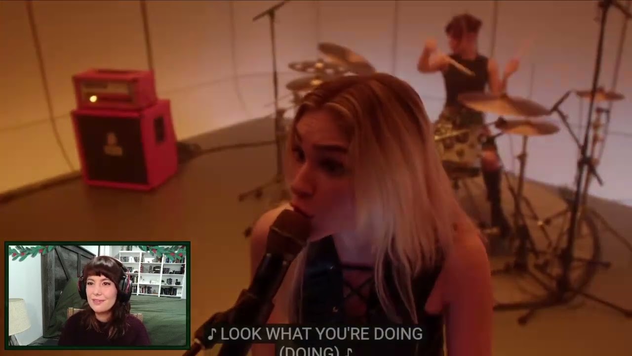 VIVA (VEVO) LA WARNING! **FIRST TIME REACTION** The Warning - Automatic Sun (VIVO Live)