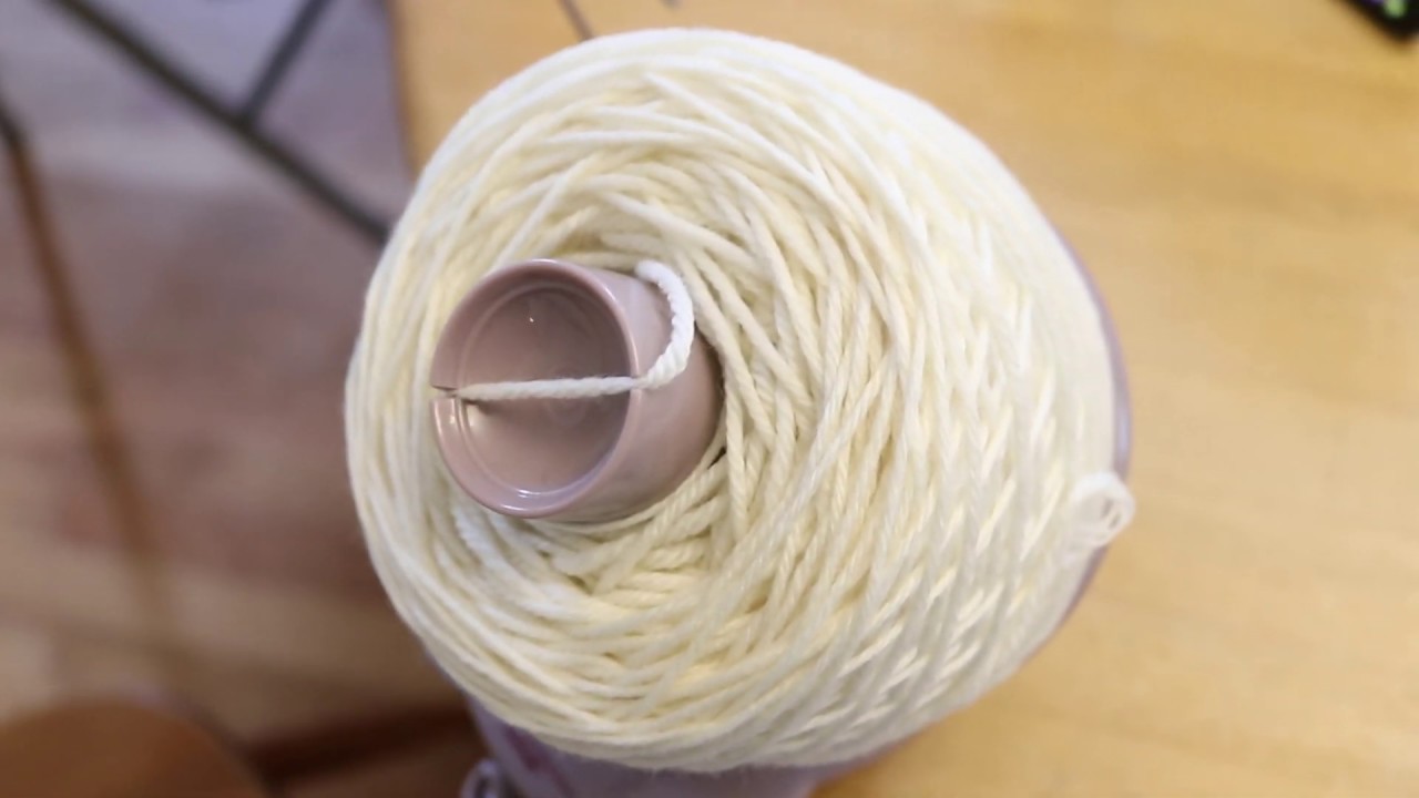 Dyepot Weekly #145 - Two Color Variegated Gradient Yarn; Cake Dyeing from Both Ends