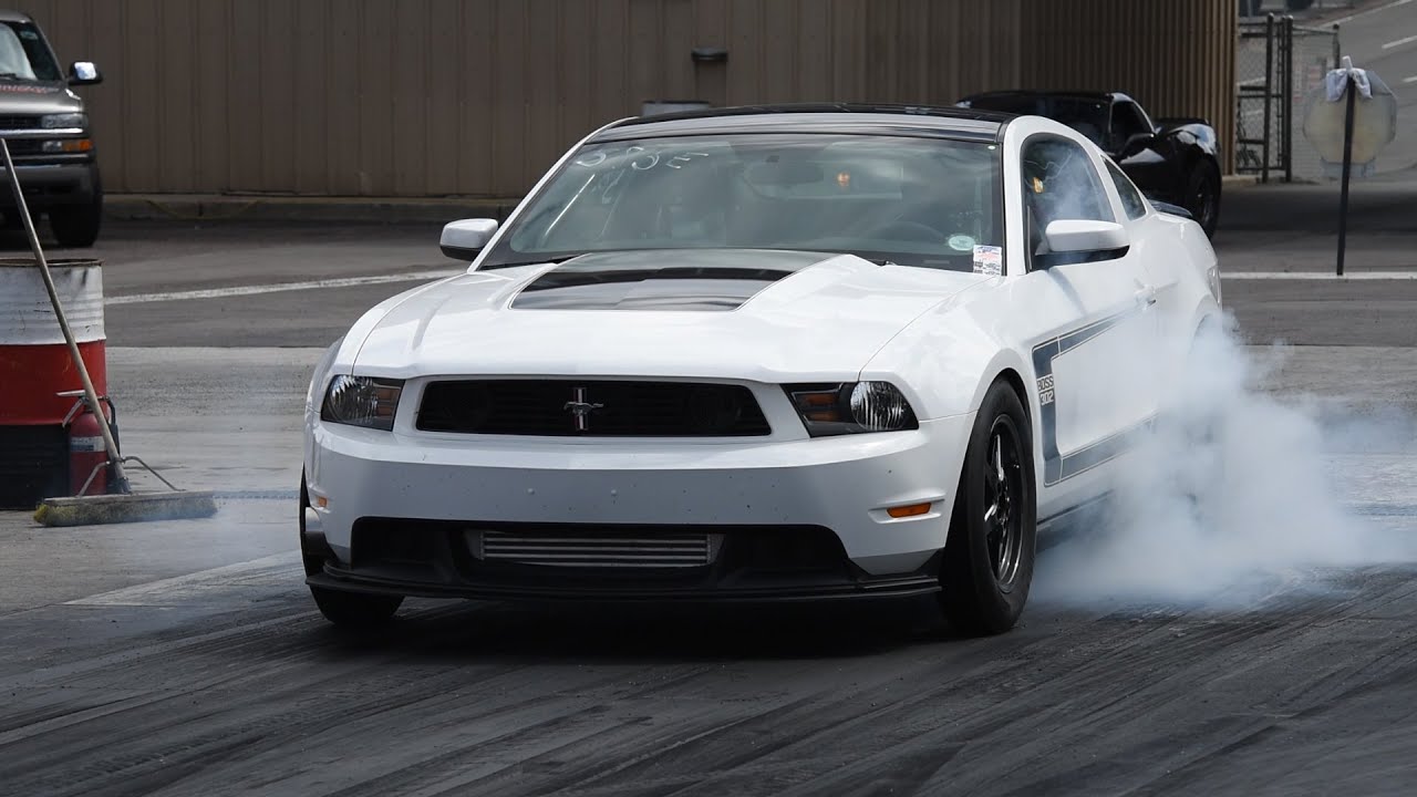 Single Turbo Stock Motor Mustang runs an 8 second pass