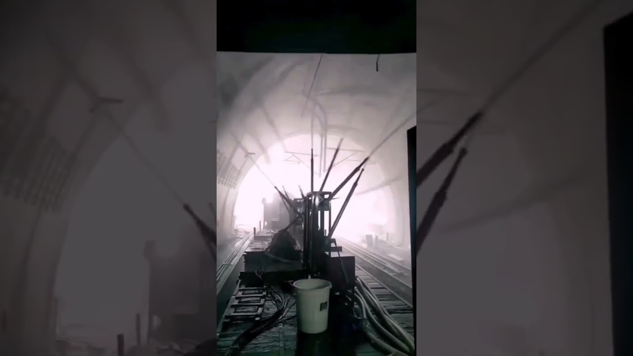 How to wash train tunnels quickly‼️‼️🤯🤯🧑&zwj;🔧🌾🚋🚿
