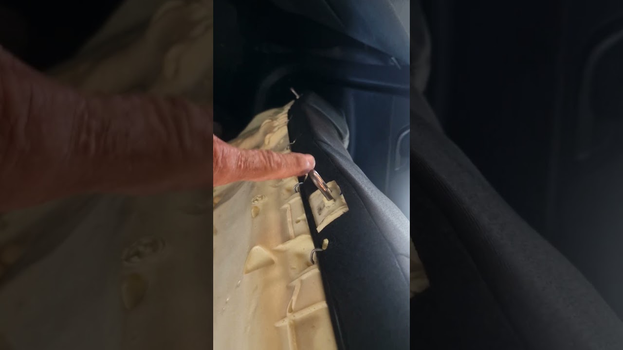 Retirada do banco traseiro do hb20 2024.