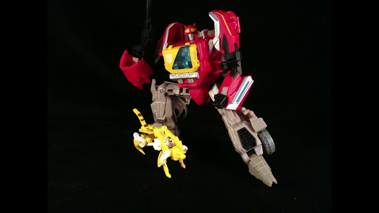 Benscollectables reviews Transformers Fall Of Cybertron Voyager Blaster and Steeljaw