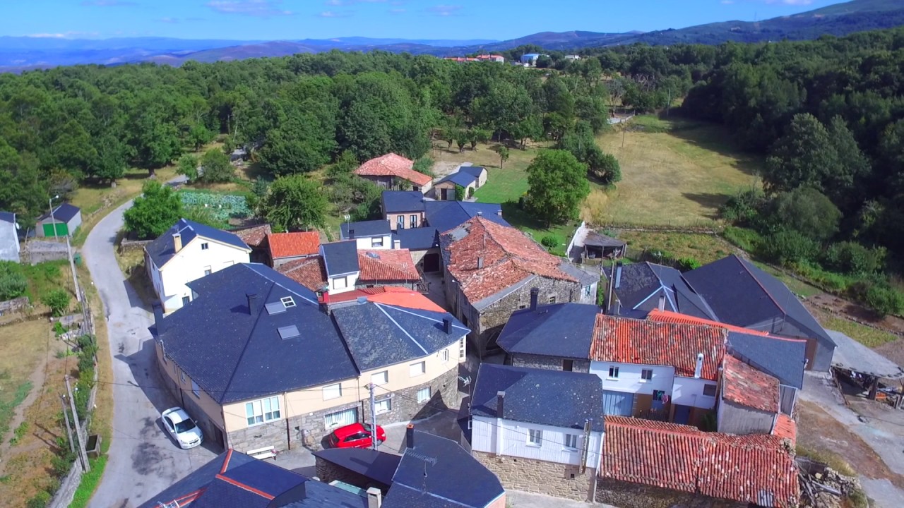 VILANOVA, POBRA DE TRIVES, OURENSE. VISTA AÉREA