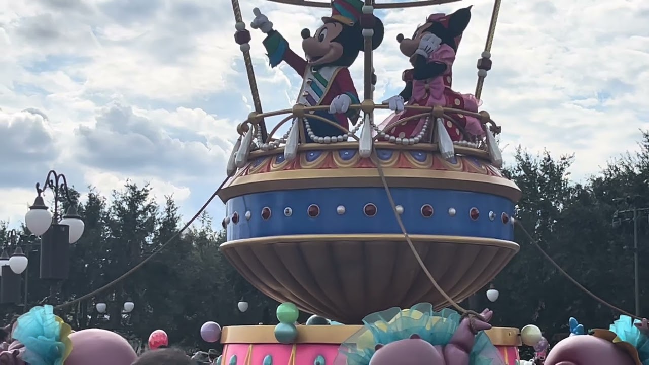 Rescatando un video de hace poco más de tres años en Disney 