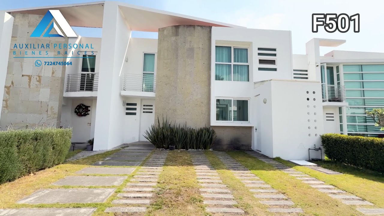 F501 Casa en Venta en Metepec, Edo. México muy cerca de Galerías