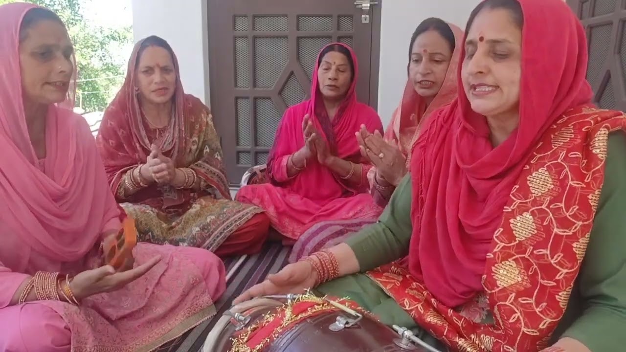 #नवरात्रि भजन 🌹 लै लो लै लो मां दी चुनरी लाल रंग दी🌹#kirtan #bhajan 🌹 हरे कृष्ण 🌹