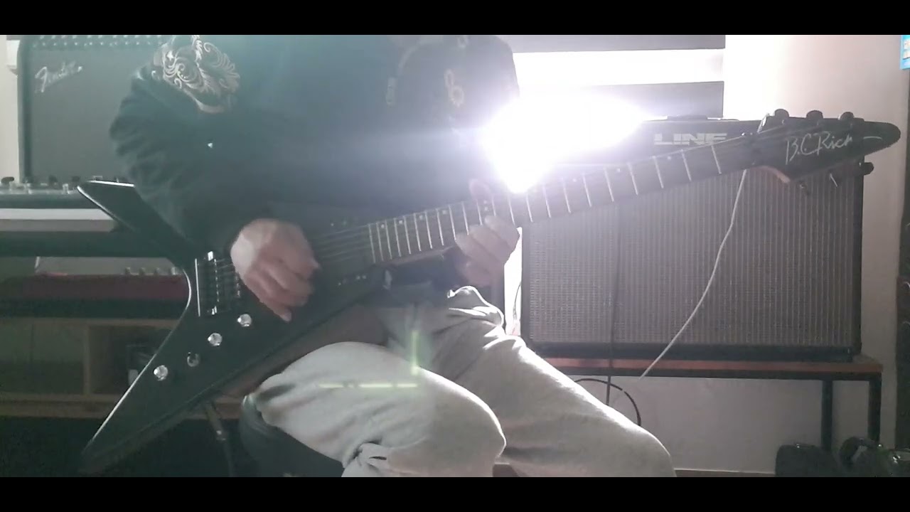 B.C.Rich V Guitar &  Line6 Flextone II XL Amp & Clean Tone TEST.