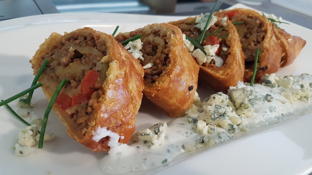 🍴 Herzhafter Fleischstrudel mit Paprika 🍴 | Das Rezept der Woche