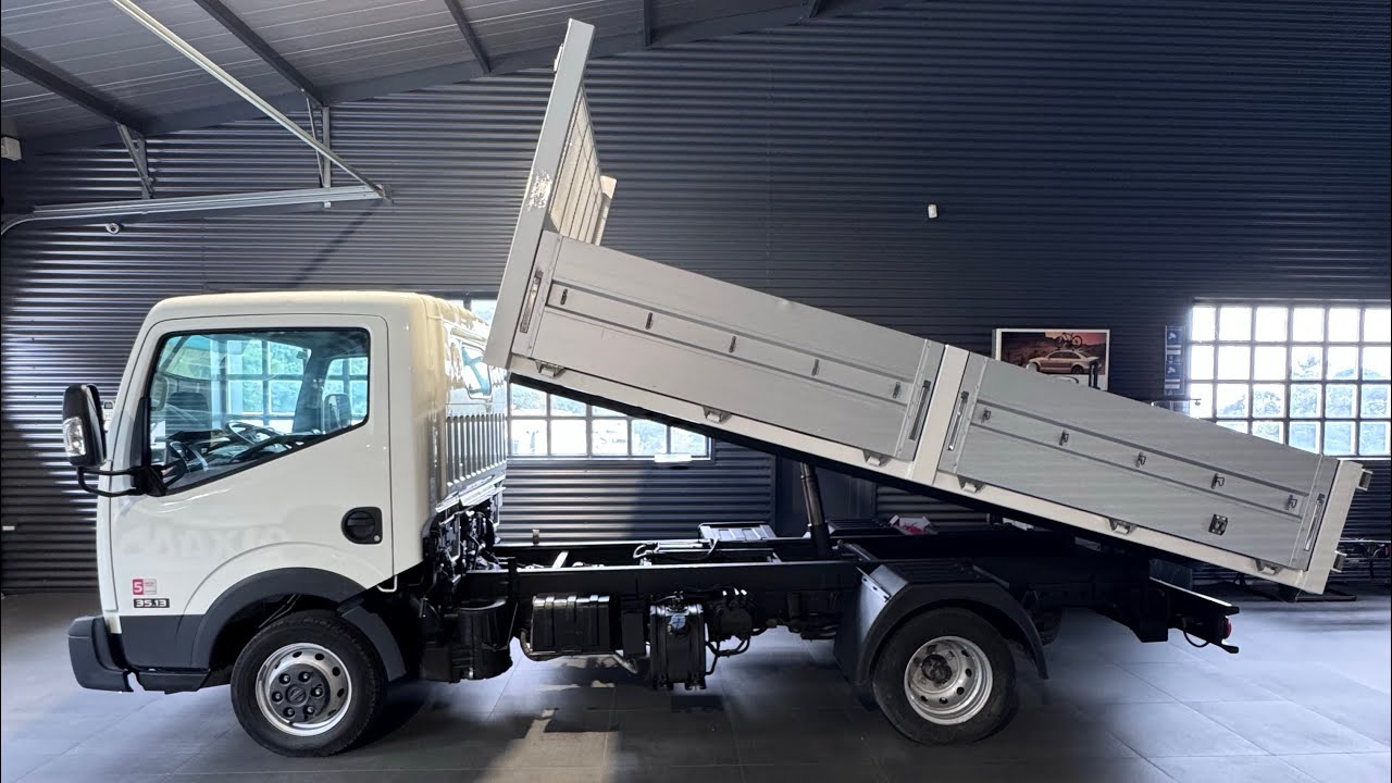 NISSAN CABSTAR NT400 BASCULANTE / VOLQUETE  #nissan  #cabstarrfridayfreestyle 