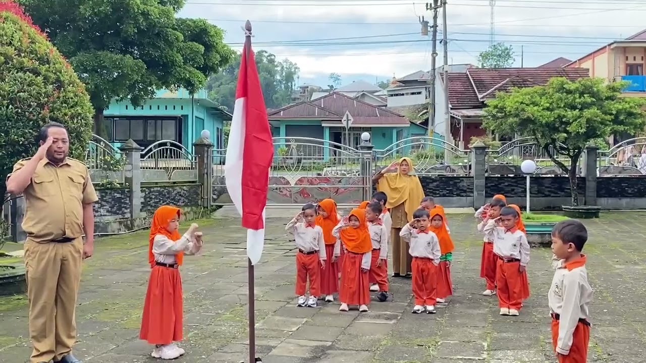UPACARA BENDERA HARI SENIN🇮🇩