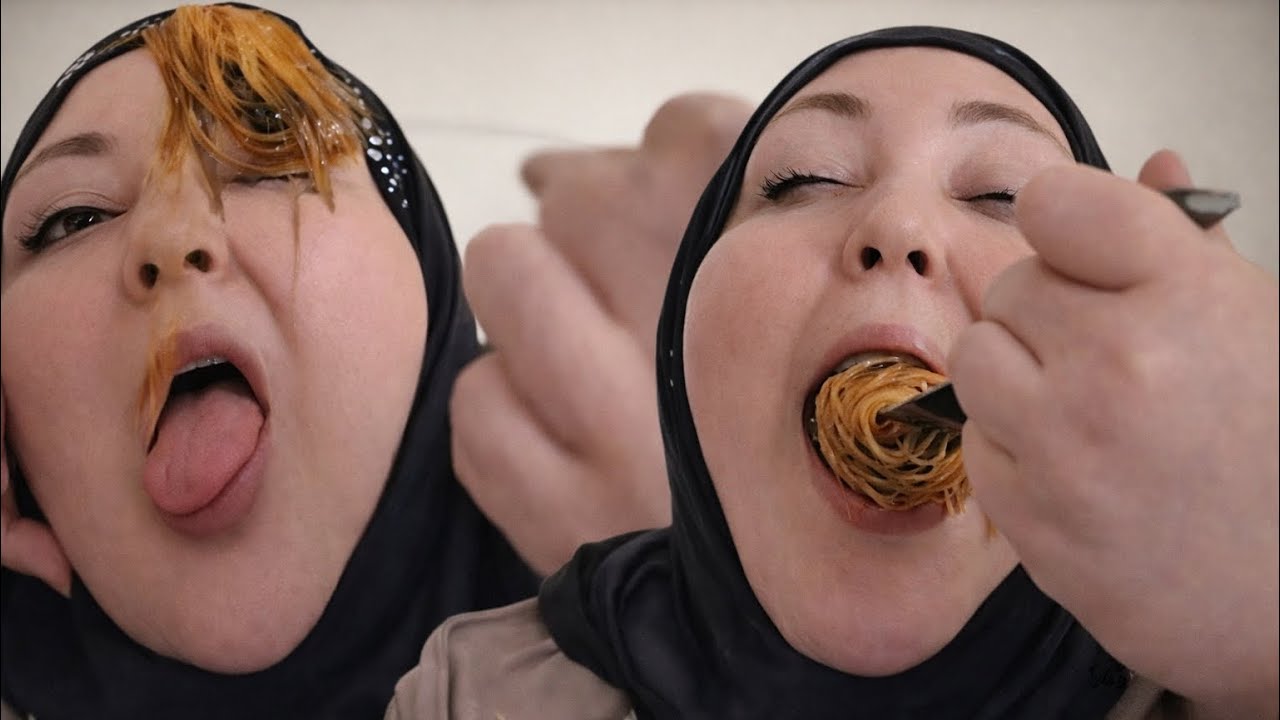 FOODIE BEAUTY SAYS SALAH’S FAMILY WANTED HER TO LOSE WEIGHT | CHINESE FOOD MUKBANG