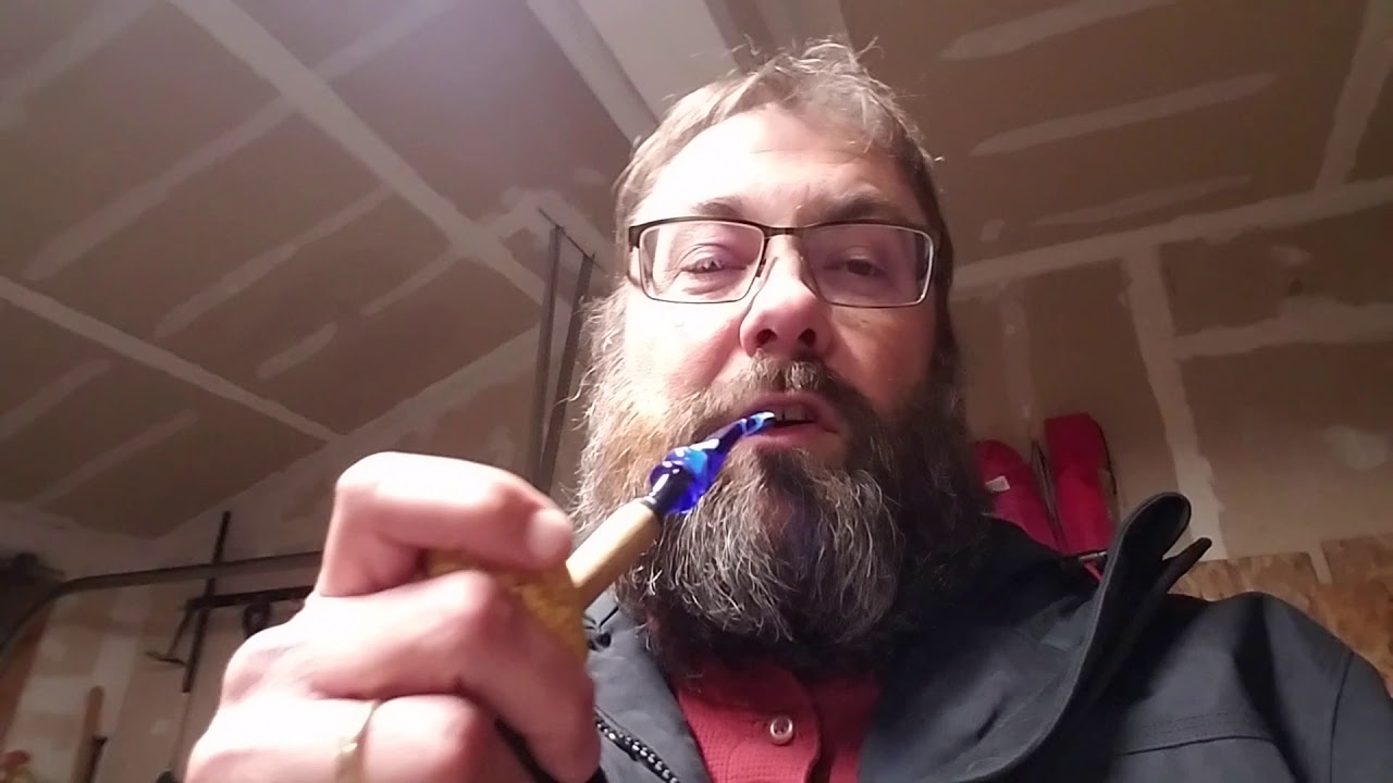 Pipe tobacco: Rotation of a few blends or the fridge?