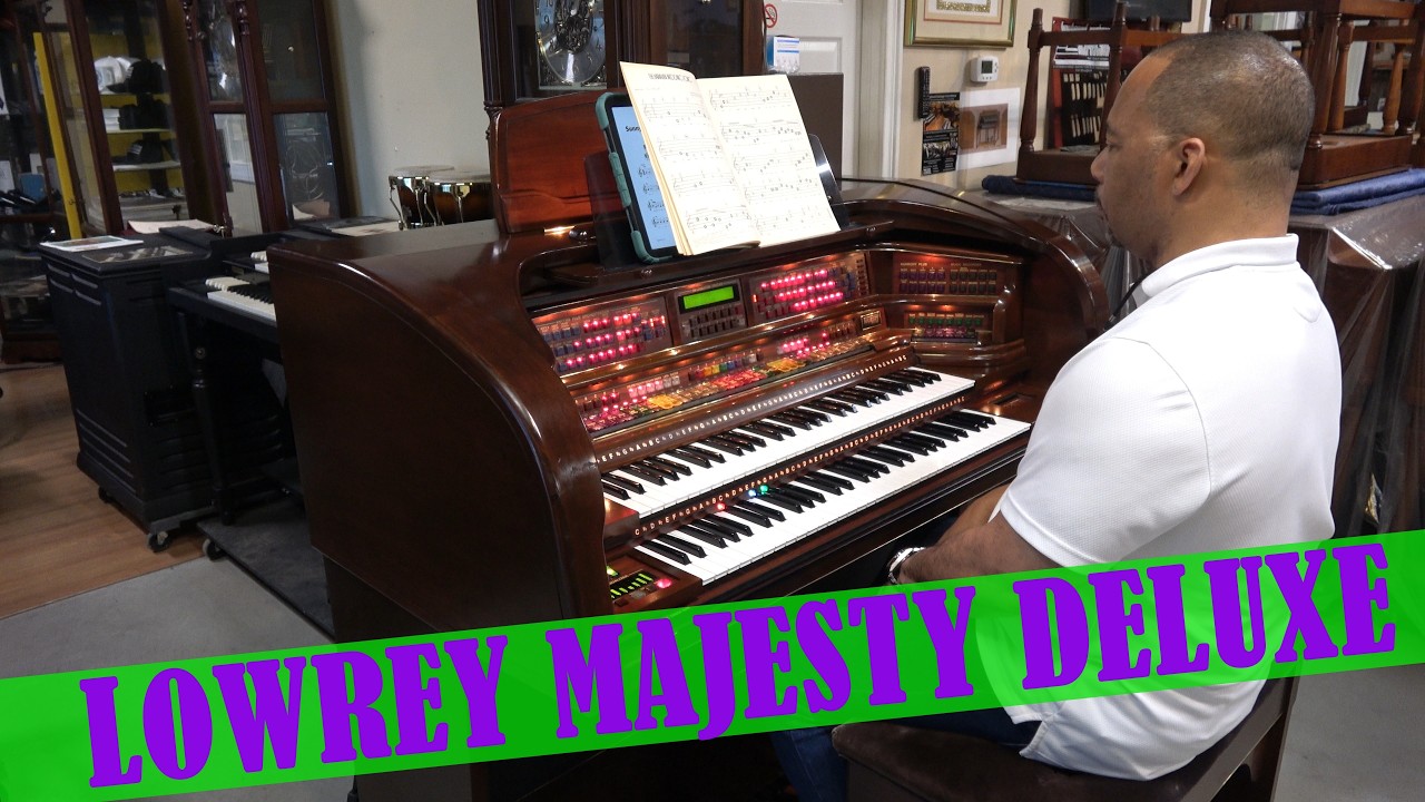 Lowrey Majesty Deluxe demo by Dwayne. You can have an amazing dinner party with this Lowrey organ.