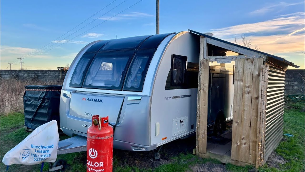 ✨ FULL TOUR OFF-GRID SETUP LIVING IN A FIELD IN A CARAVAN ✨