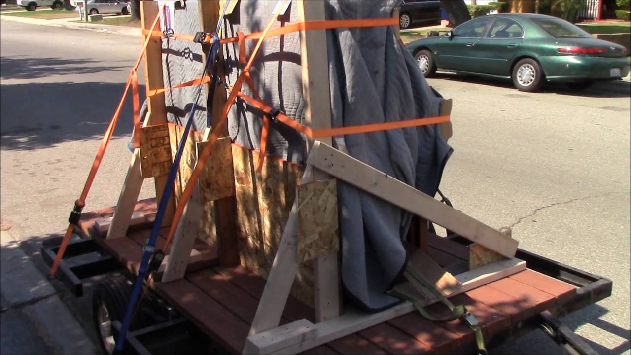 Using a utility trailer to move an upright piano
