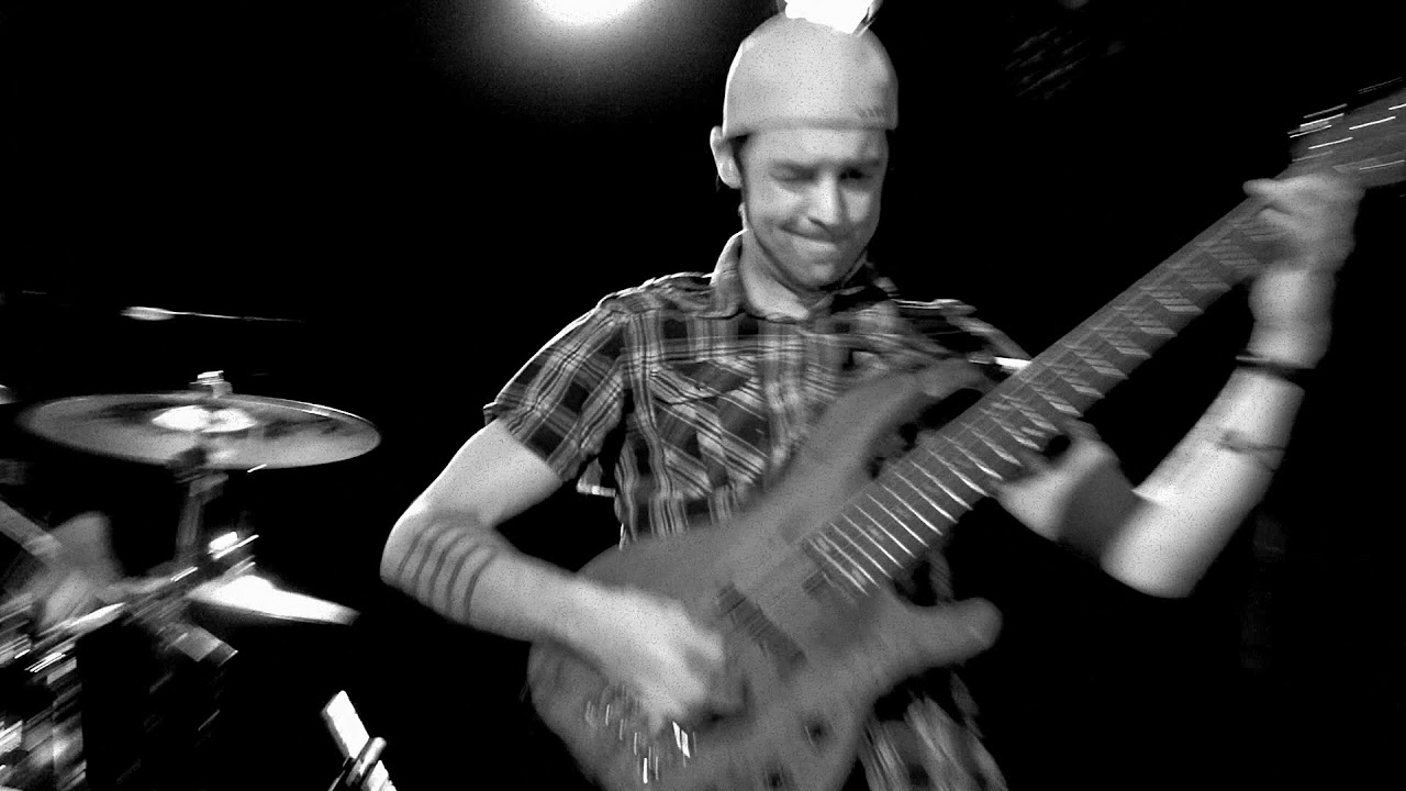 Smash It Out - Toehider