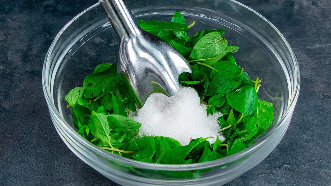 Mezcla la menta con el azúcar y tendrás el mejor postre