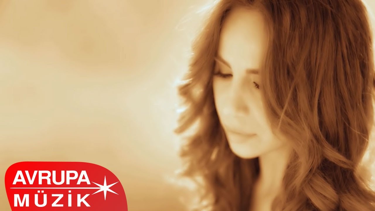 Ahmet Koç - Sürgün (feat. Betül Demir) [Official Video]