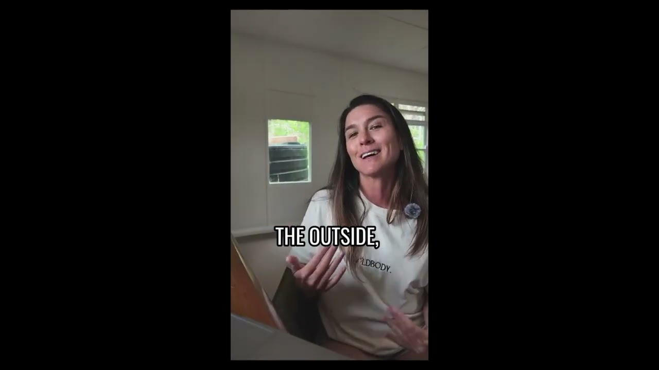 Ep1- Sarah's Journey from corporate life to motherhood and becoming a psychologist