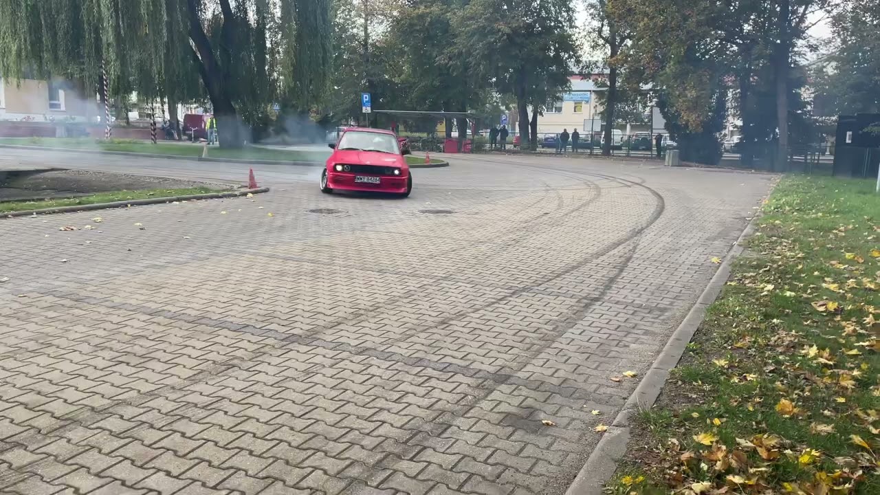 Rally Wyszk&oacute;w 2022 BMW e30 v8