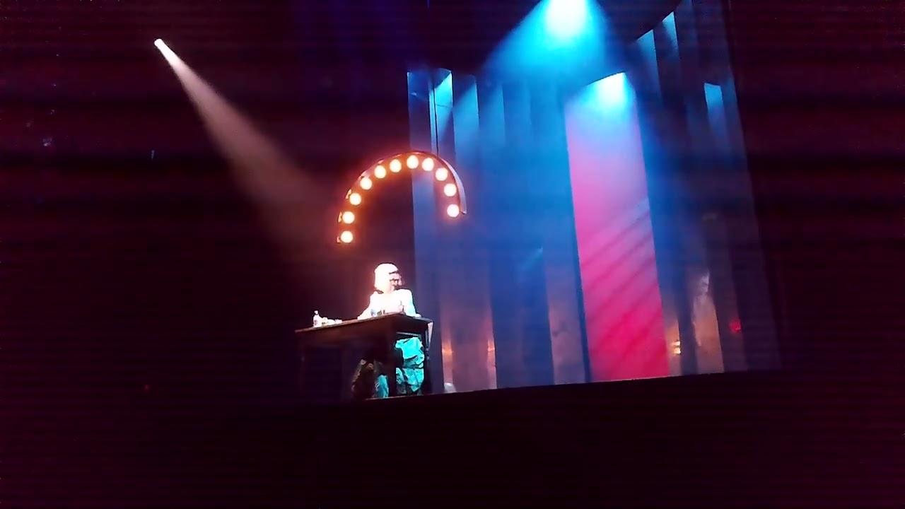 Lea Michele/Funny Girl Broadway/Finale Act 2 & Bows/ April 2023