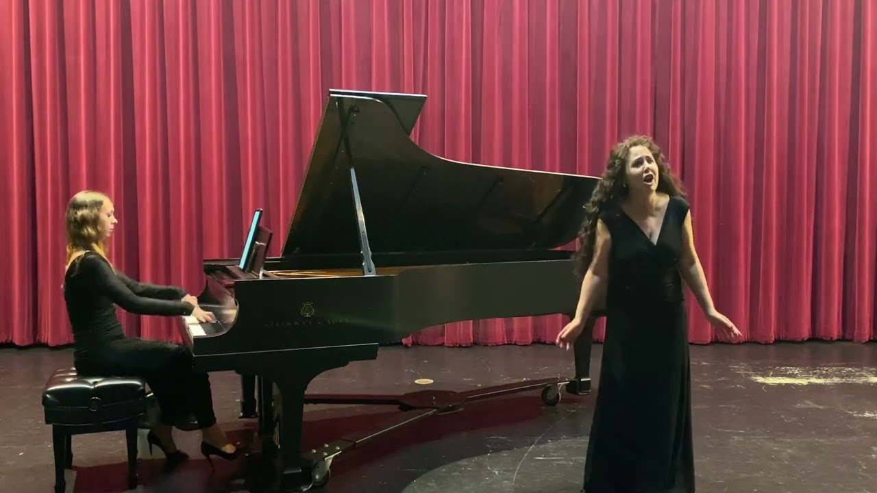 Ukrainian Traditional Song - Elona Krasavtseva