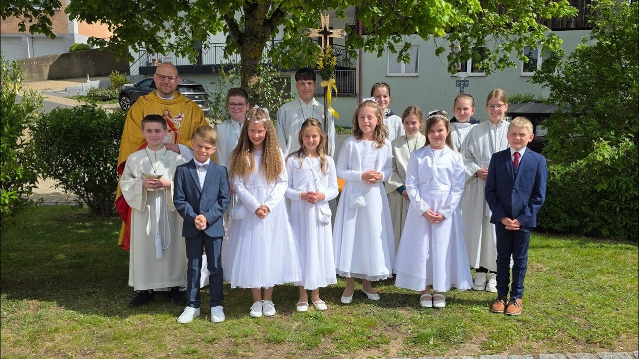 Pfarrei St. Martin - Kirchzug zur Erstkommunion 2025