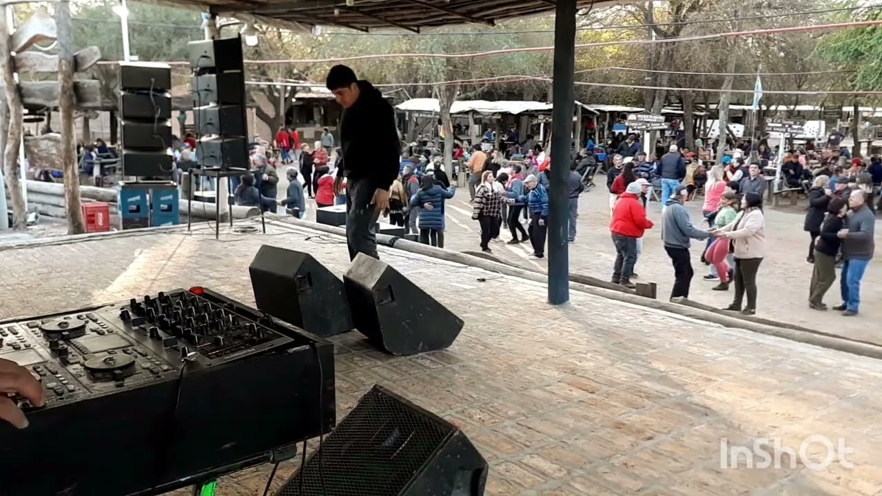 ENGANCHADOS DEL TRIO RUBI  EN VIVO.dj ketu hernandez.