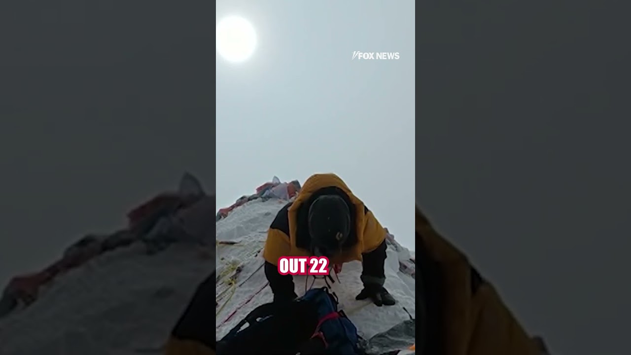 Fox News' Mike Tobin does push-ups atop Mount Everest for a cause #shorts #us #mounteverest